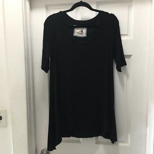 Cupio Black tunic top 1/2 sleeve
